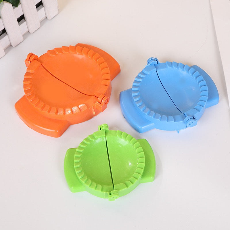 SET 3 MOLDES EMPANADAS