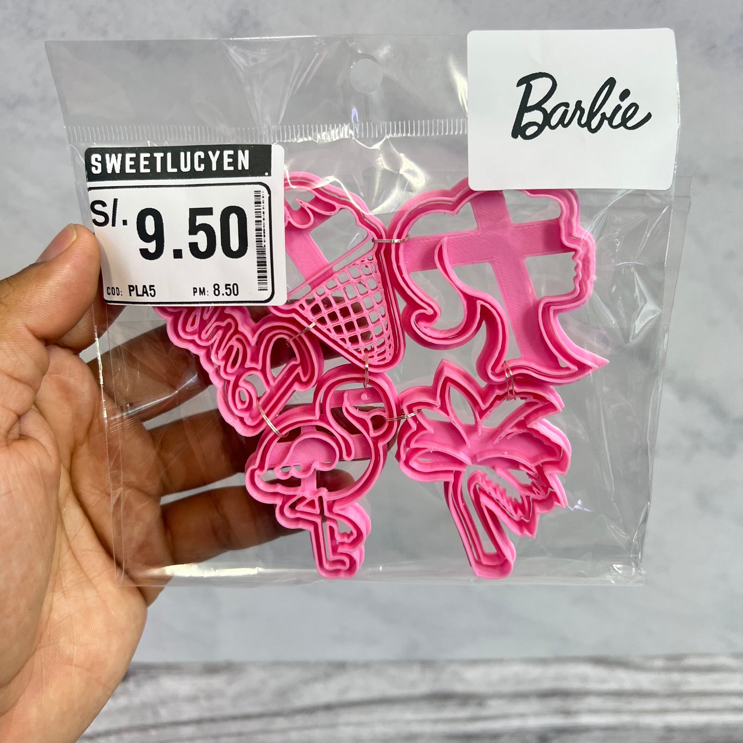 Set 5 Cortadores 5-7 cm Barbie