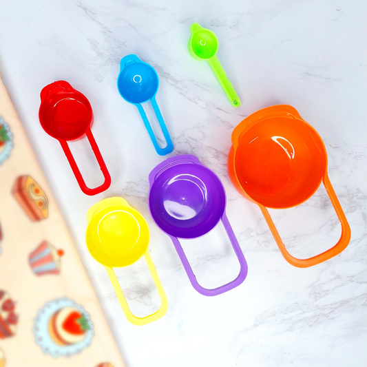 COLORFUL MEASURING CUPS