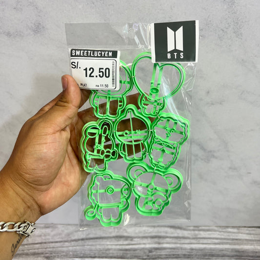 Set 7 Cortadores BTS 6-7 cm