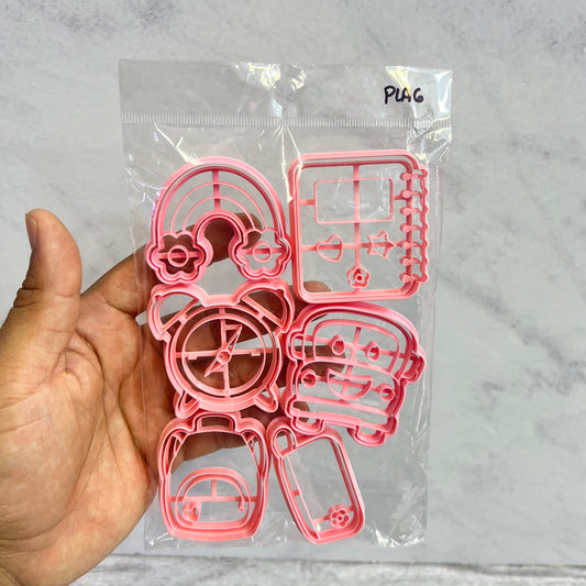 Set 6 Cortadores Escolar/Dia Maestro 6-7 cm