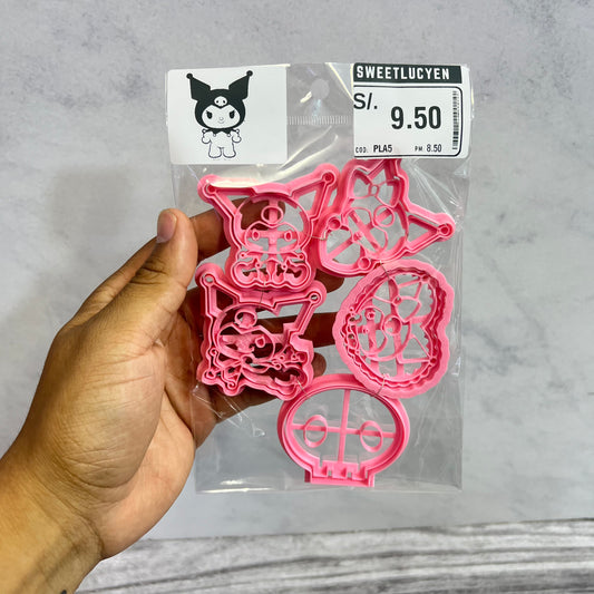 Set 5 Cortadores 5-7 cm Kuromi